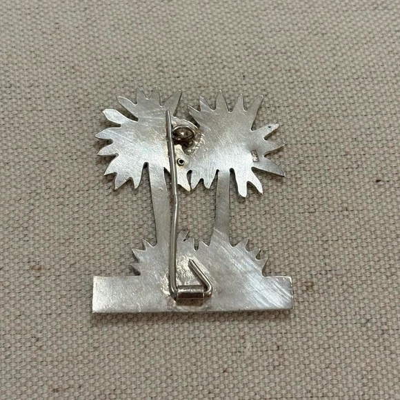 Vintage Hallmarked Sterling Silver Palm Tree Design Statement Brooch Pin - Picture 2 of 7